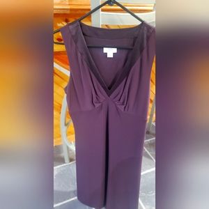 LOFT v Neck sleeveless dress